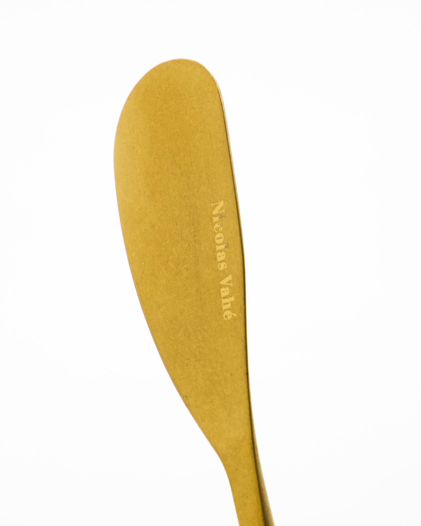 Buttermesser, NVDaily, Antikgoldenes Finish in Antikgoldenes Finish präsentiert im Onlineshop von KAQTU Design AG. Geschirr ist von Nicolas Vahé