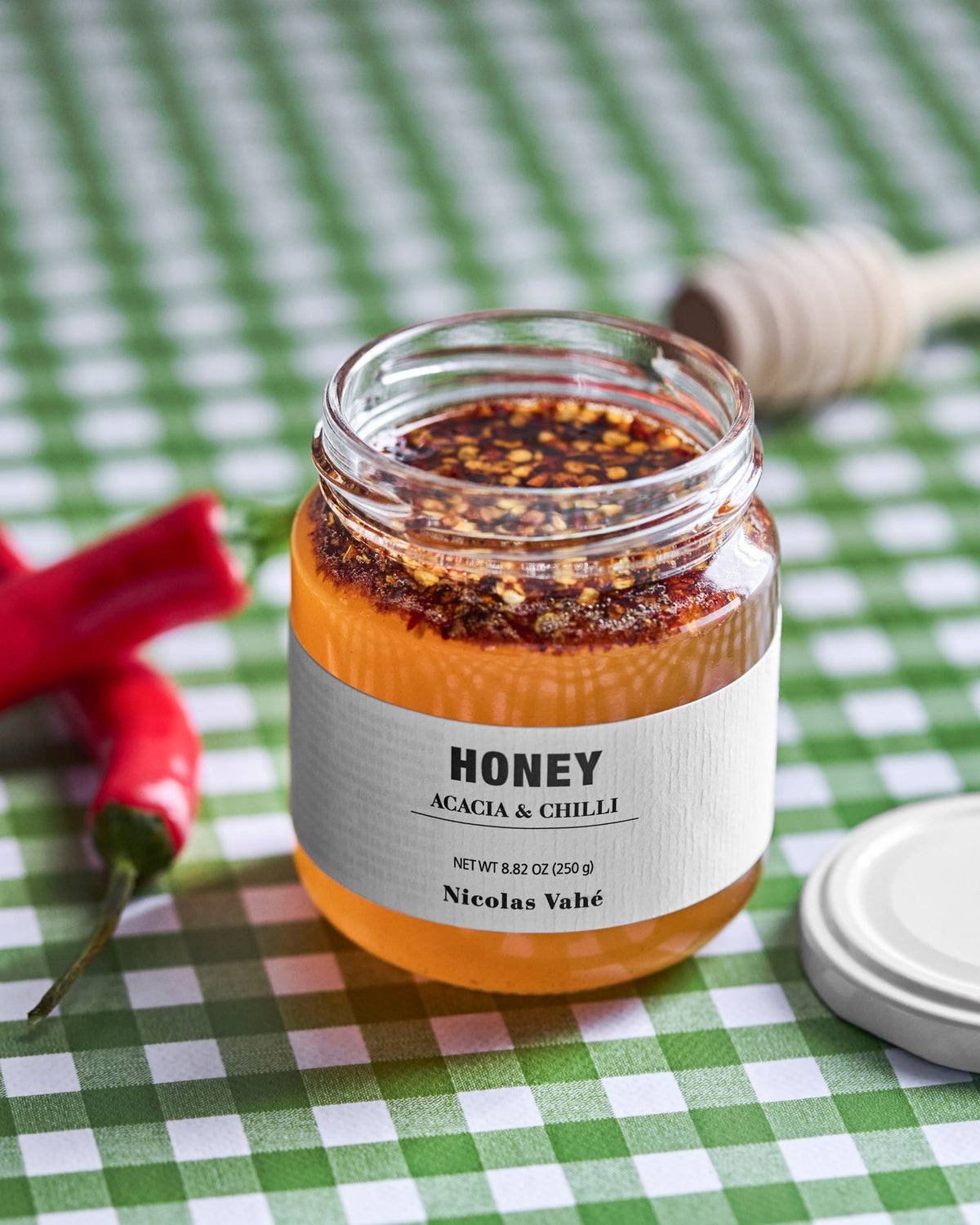 Honig, Akazie & Chili, 250 g in  präsentiert im Onlineshop von KAQTU Design AG. Lebensmittel ist von Nicolas Vahé