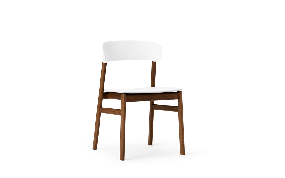 Herit Stuhl in Weiss präsentiert im Onlineshop von KAQTU Design AG. Stuhl ist von Normann Copenhagen