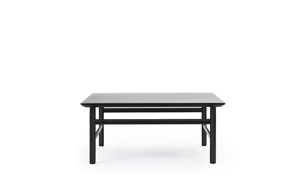 Grow Couchtisch in Schwarze Eiche präsentiert im Onlineshop von KAQTU Design AG. Couchtisch ist von Normann Copenhagen