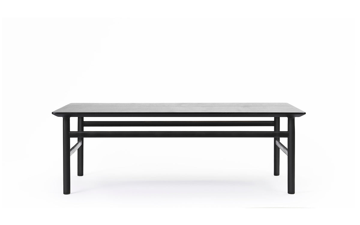 Grow Couchtisch in Schwarze Eiche präsentiert im Onlineshop von KAQTU Design AG. Couchtisch ist von Normann Copenhagen