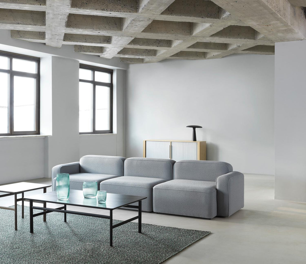 Grow Couchtisch in Schwarze Eiche präsentiert im Onlineshop von KAQTU Design AG. Couchtisch ist von Normann Copenhagen