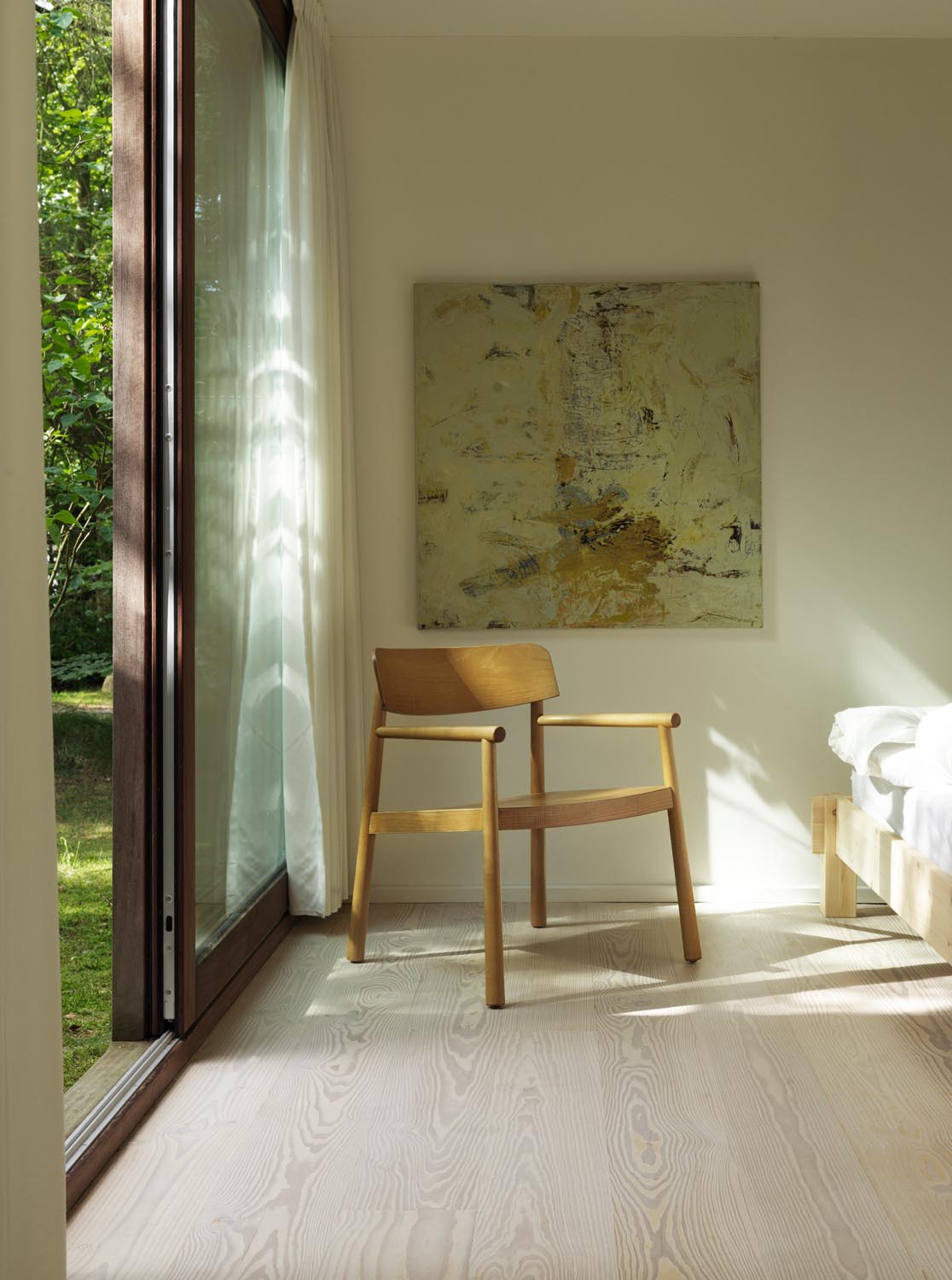 Timb Loungesessel in Tan präsentiert im Onlineshop von KAQTU Design AG. Sessel ist von Normann Copenhagen