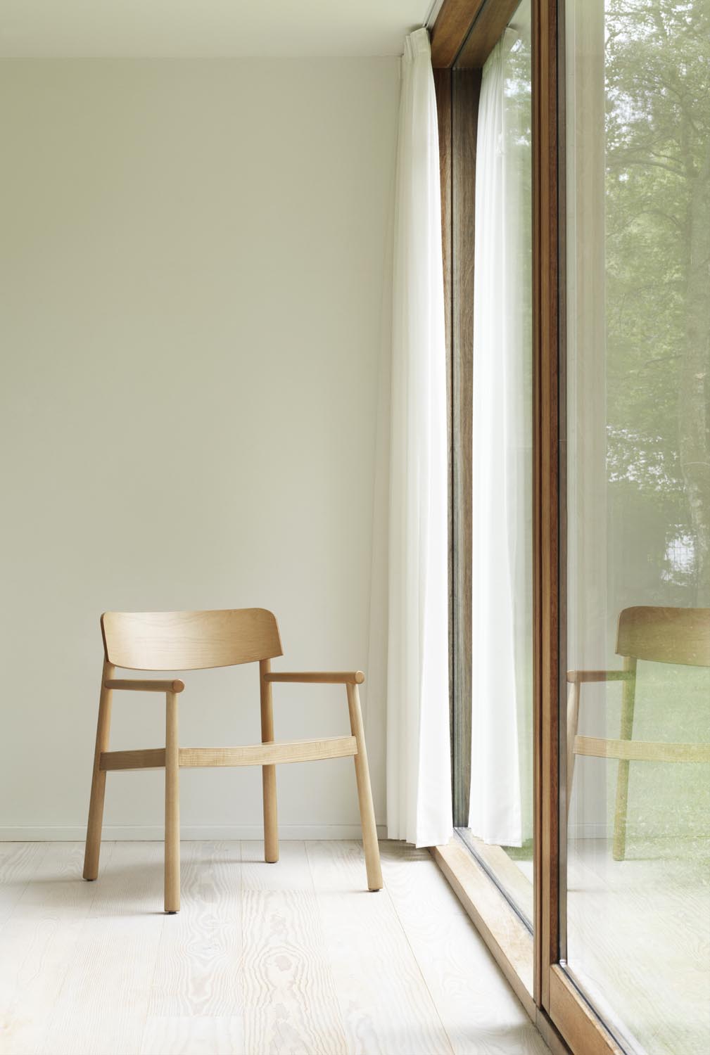 Timb Loungesessel in Tan präsentiert im Onlineshop von KAQTU Design AG. Sessel ist von Normann Copenhagen