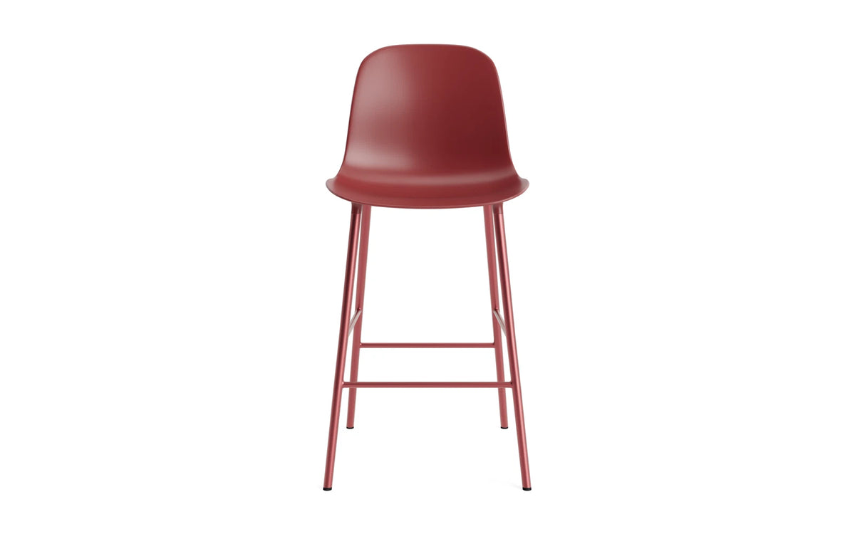 Form Barstuhl 65 cm Stahl/ Rot in Rot präsentiert im Onlineshop von KAQTU Design AG. Barstuhl ist von Normann Copenhagen