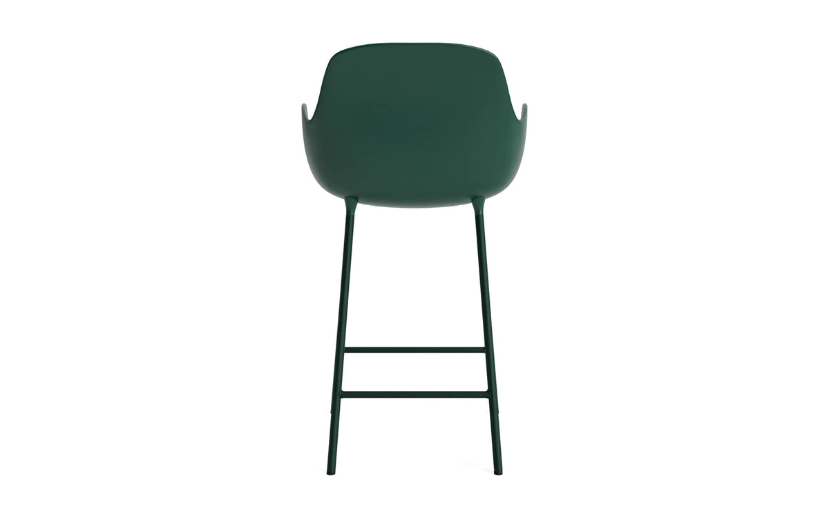 Form Barstuhl mit Armlehne 65 cm Stahl/ Grün in Grün präsentiert im Onlineshop von KAQTU Design AG. Barstuhl ist von Normann Copenhagen