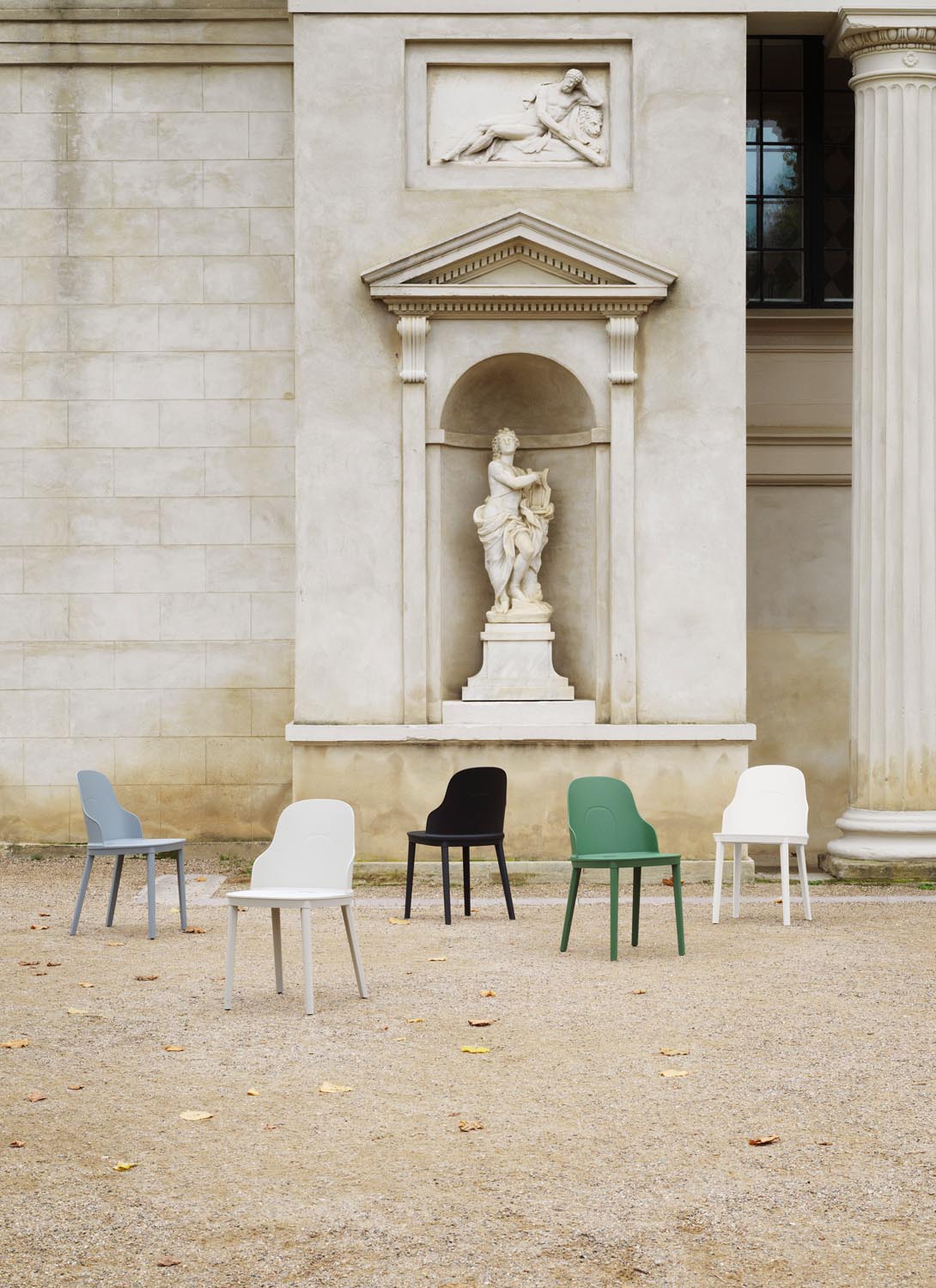 Allez Stuhl in Park grün präsentiert im Onlineshop von KAQTU Design AG. Stuhl ist von Normann Copenhagen