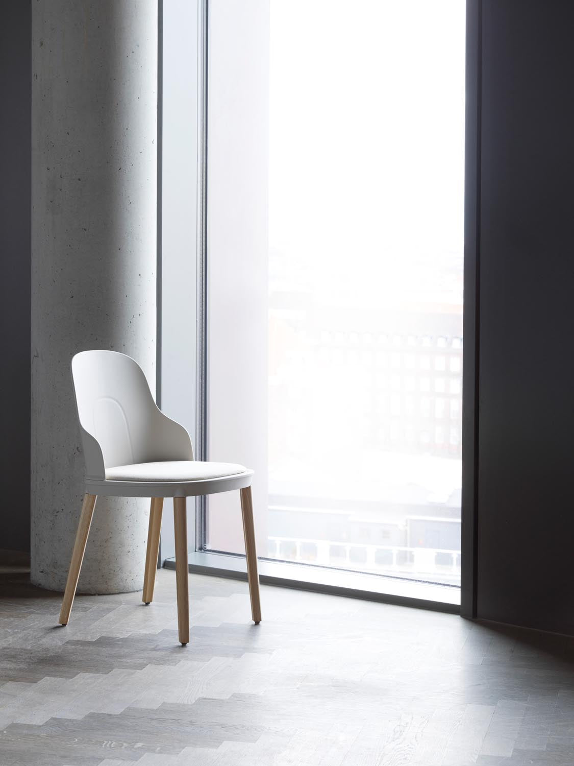 Allez Stuhl gepolstert Main Line Flax, schwarz/polypropylen in  präsentiert im Onlineshop von KAQTU Design AG. Stuhl ist von Normann Copenhagen