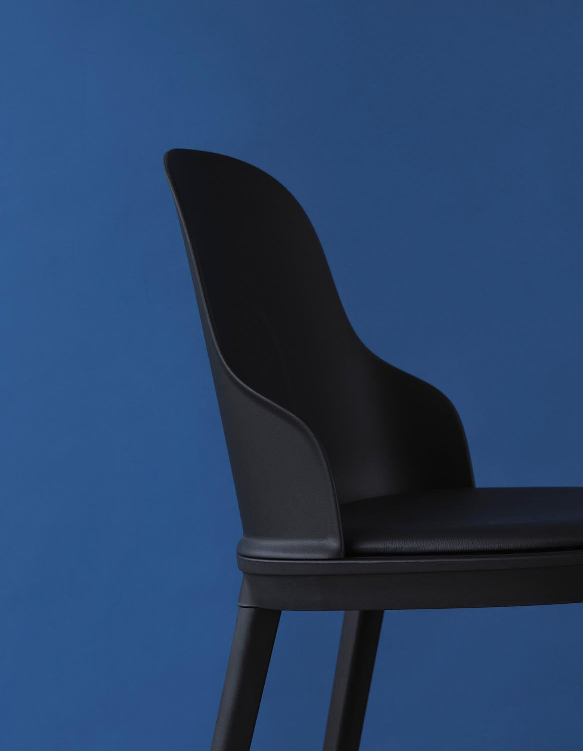 Allez Stuhl in Schwarz präsentiert im Onlineshop von KAQTU Design AG. Stuhl ist von Normann Copenhagen