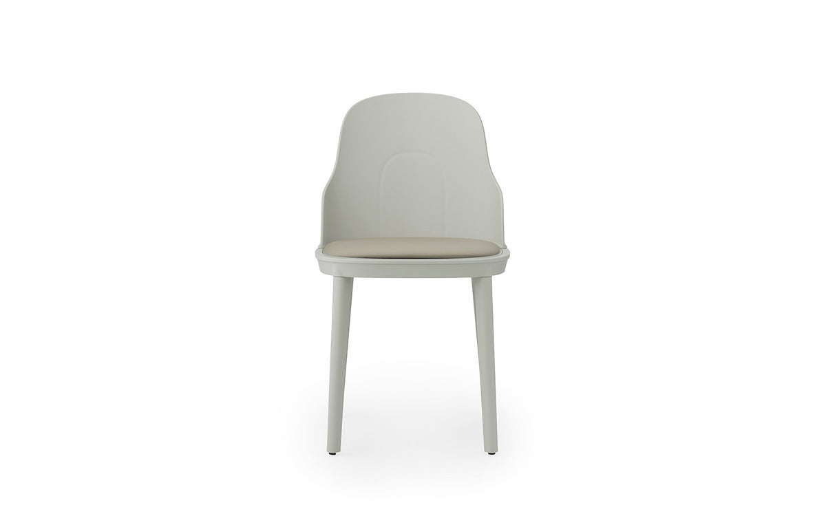 Allez Stuhl in Warmes grau präsentiert im Onlineshop von KAQTU Design AG. Stuhl ist von Normann Copenhagen