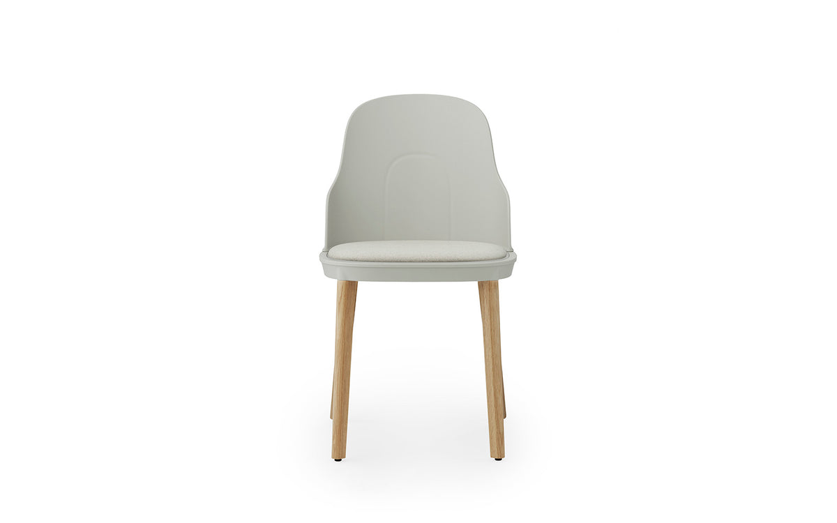 Allez Stuhl in Warmes grau präsentiert im Onlineshop von KAQTU Design AG. Stuhl ist von Normann Copenhagen