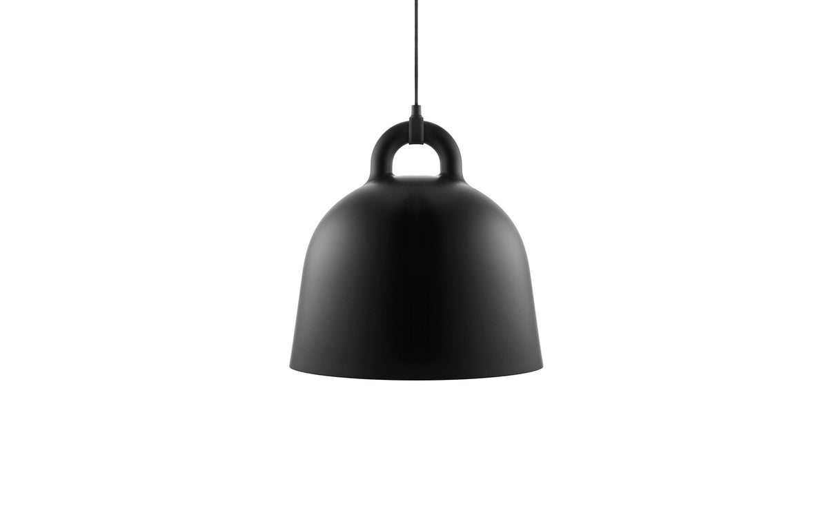 Bell Lampe medium EU in Schwarz präsentiert im Onlineshop von KAQTU Design AG. Pendelleuchte ist von Normann Copenhagen