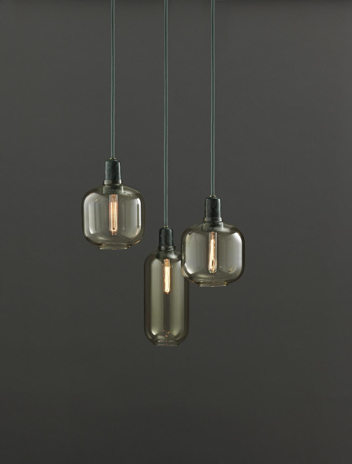 Amp Lampe klein EU in  präsentiert im Onlineshop von KAQTU Design AG. Pendelleuchte ist von Normann Copenhagen
