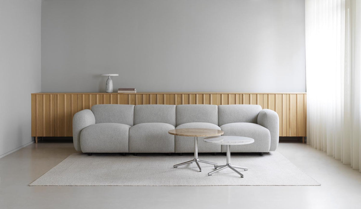 Eddy Tischlampe EU in Weiss präsentiert im Onlineshop von KAQTU Design AG. Tischleuchte ist von Normann Copenhagen