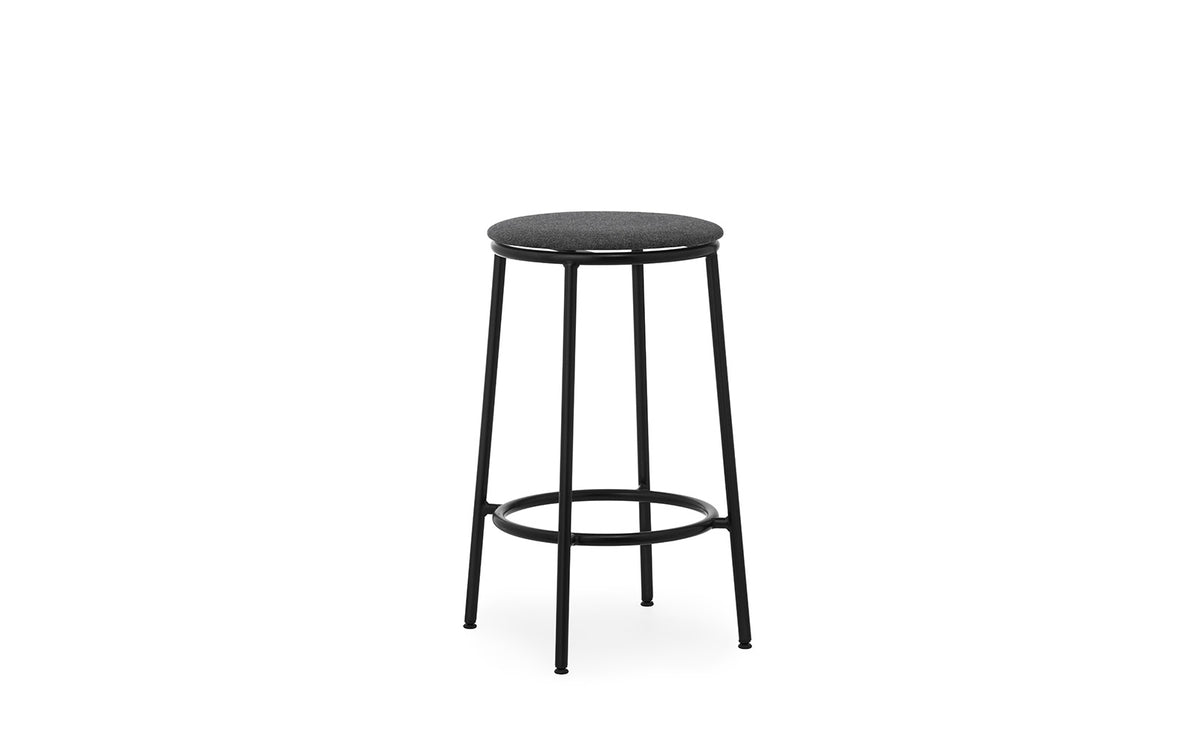 Circa Barhocker in MLF16 präsentiert im Onlineshop von KAQTU Design AG. Barhocker ist von Normann Copenhagen