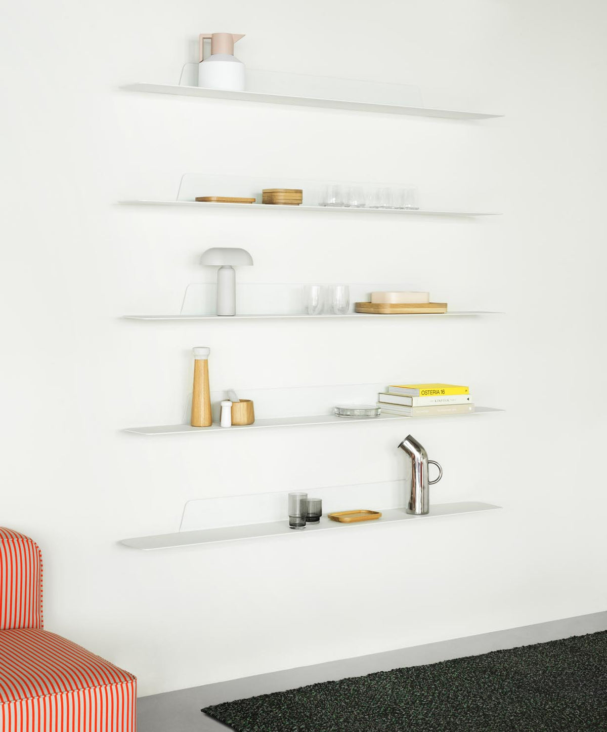 Porta Tischlampe Weiss in  präsentiert im Onlineshop von KAQTU Design AG. Tischleuchte ist von Normann Copenhagen