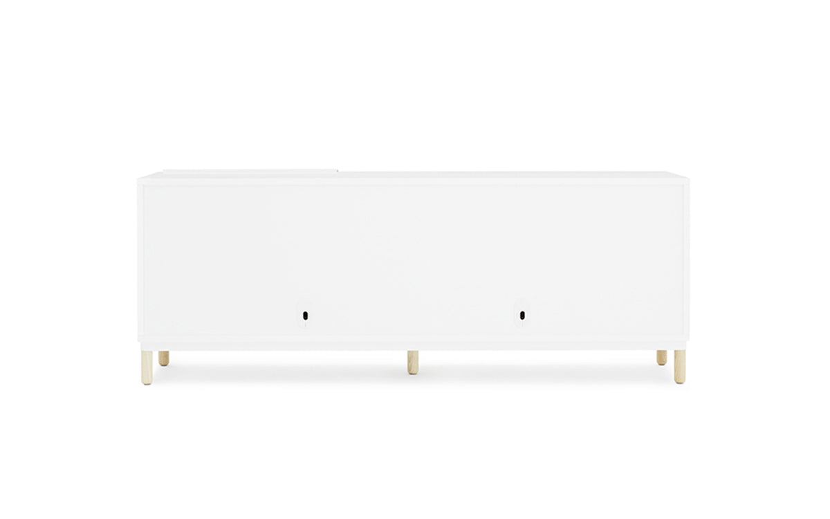 Kabino Kommode mit Schubladen Weiss in Weiss präsentiert im Onlineshop von KAQTU Design AG. Kommode ist von Normann Copenhagen