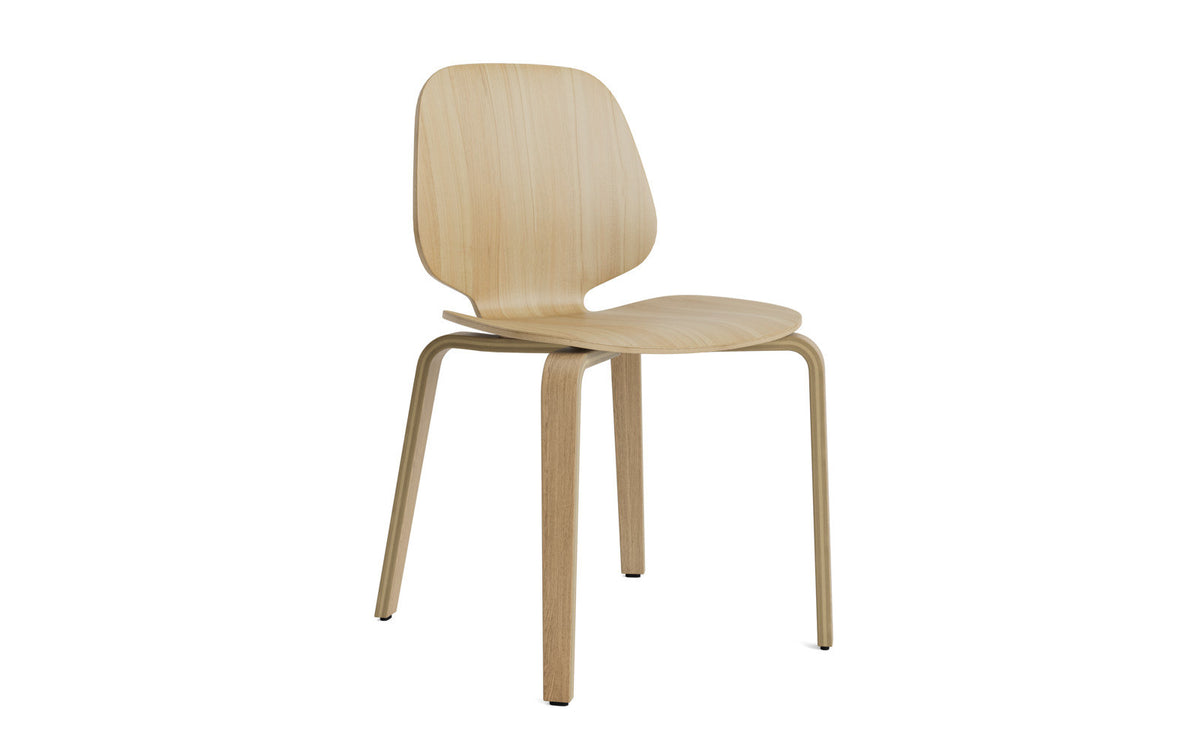 My Chair Stuhl in Eiche präsentiert im Onlineshop von KAQTU Design AG. Stuhl ist von Normann Copenhagen
