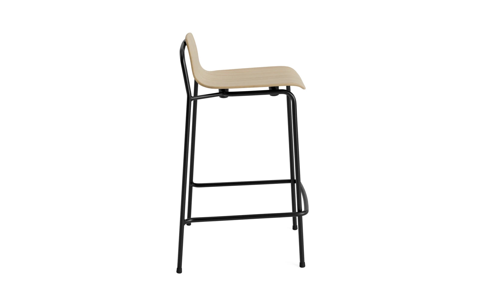 Studio Barhocker 65 cm schwarzes Stahl Eiche in  präsentiert im Onlineshop von KAQTU Design AG. Barstuhl ist von Normann Copenhagen