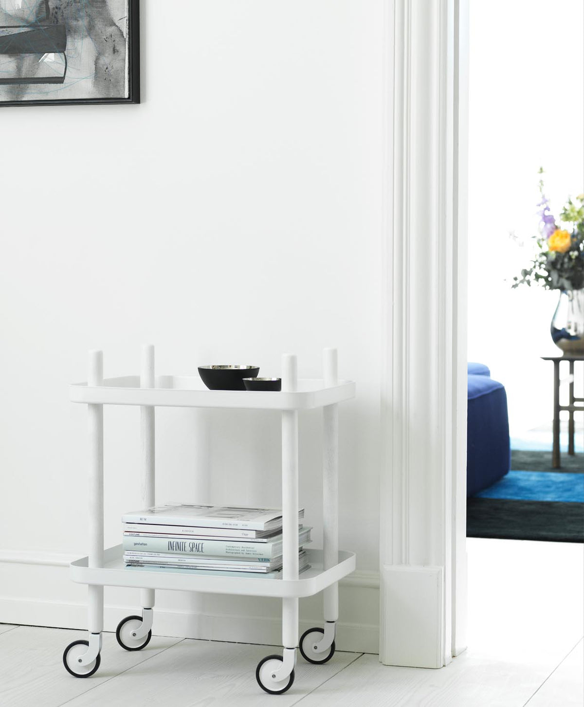 Block Tisch in  präsentiert im Onlineshop von KAQTU Design AG. Servierwagen ist von Normann Copenhagen