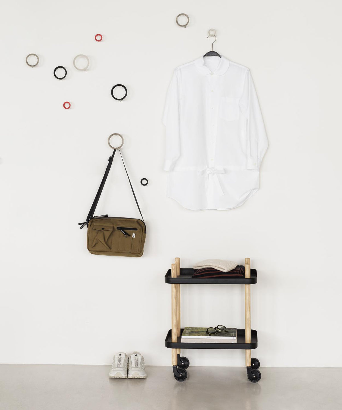 Block Tisch in  präsentiert im Onlineshop von KAQTU Design AG. Servierwagen ist von Normann Copenhagen