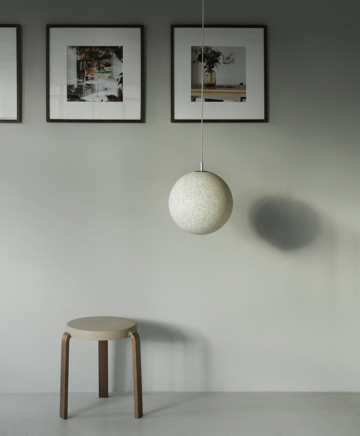 Tap Stuhl Eiche/ karamel in Karamel präsentiert im Onlineshop von KAQTU Design AG. Hocker ist von Normann Copenhagen