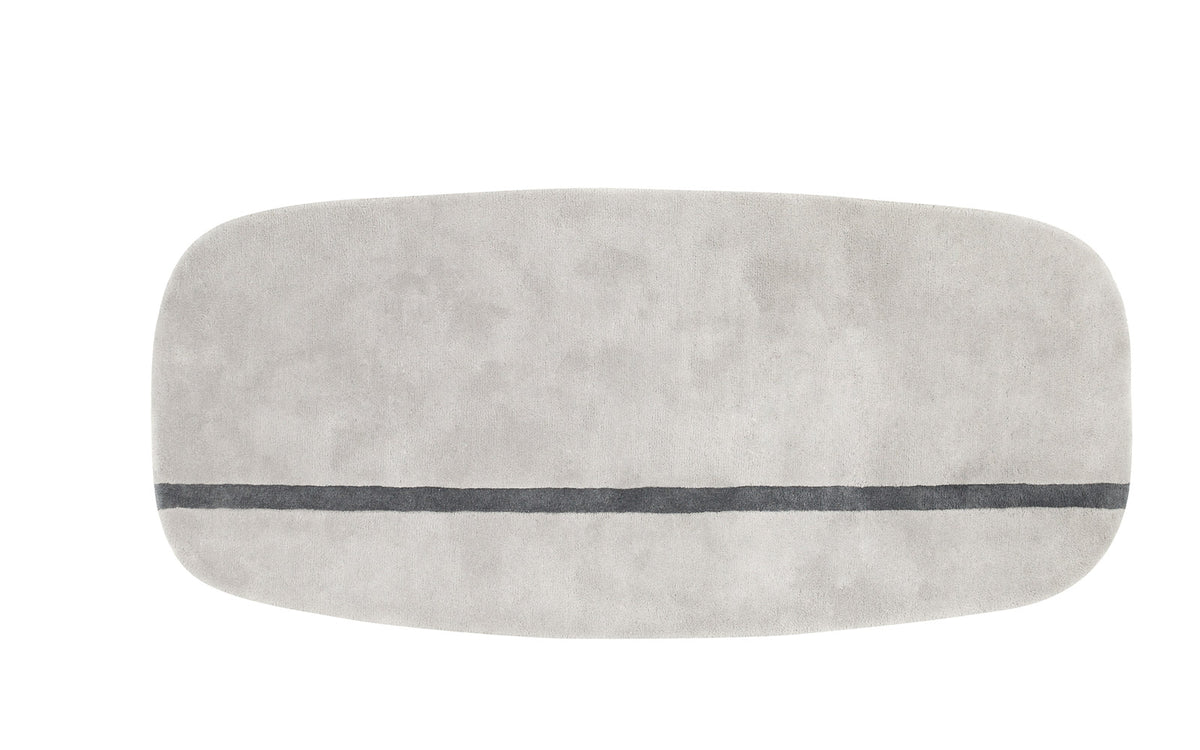 Oona Teppich in Grau präsentiert im Onlineshop von KAQTU Design AG. Teppich ist von Normann Copenhagen