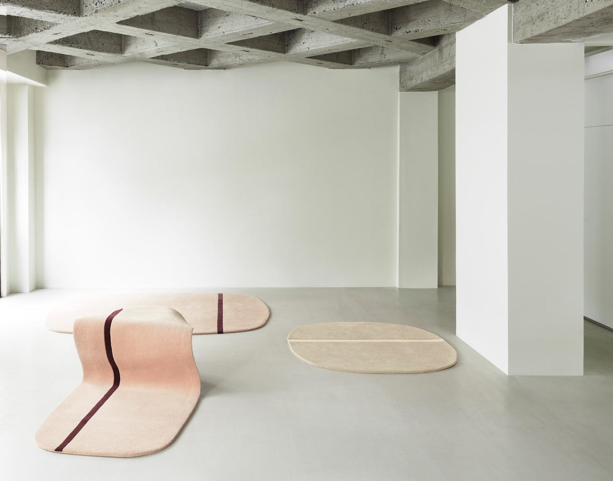 Oona Teppich in Sand präsentiert im Onlineshop von KAQTU Design AG. Teppich ist von Normann Copenhagen