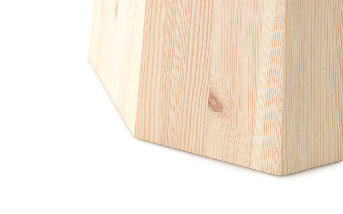 Pine Tisch Large in Kiefer präsentiert im Onlineshop von KAQTU Design AG. Couchtisch ist von Normann Copenhagen