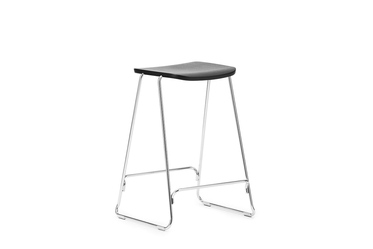 Just Barhocker in  präsentiert im Onlineshop von KAQTU Design AG. Barhocker ist von Normann Copenhagen