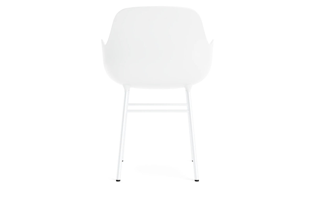 Form Armlehnstuhl in Weiss / Stahl präsentiert im Onlineshop von KAQTU Design AG. Stuhl mit Armlehne ist von Normann Copenhagen