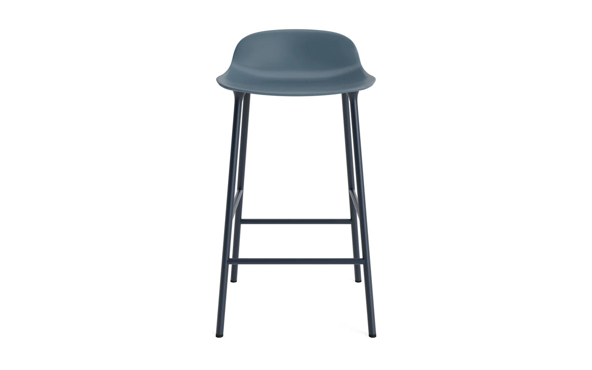 Form Barhocker in Blau präsentiert im Onlineshop von KAQTU Design AG. Barstuhl ist von Normann Copenhagen