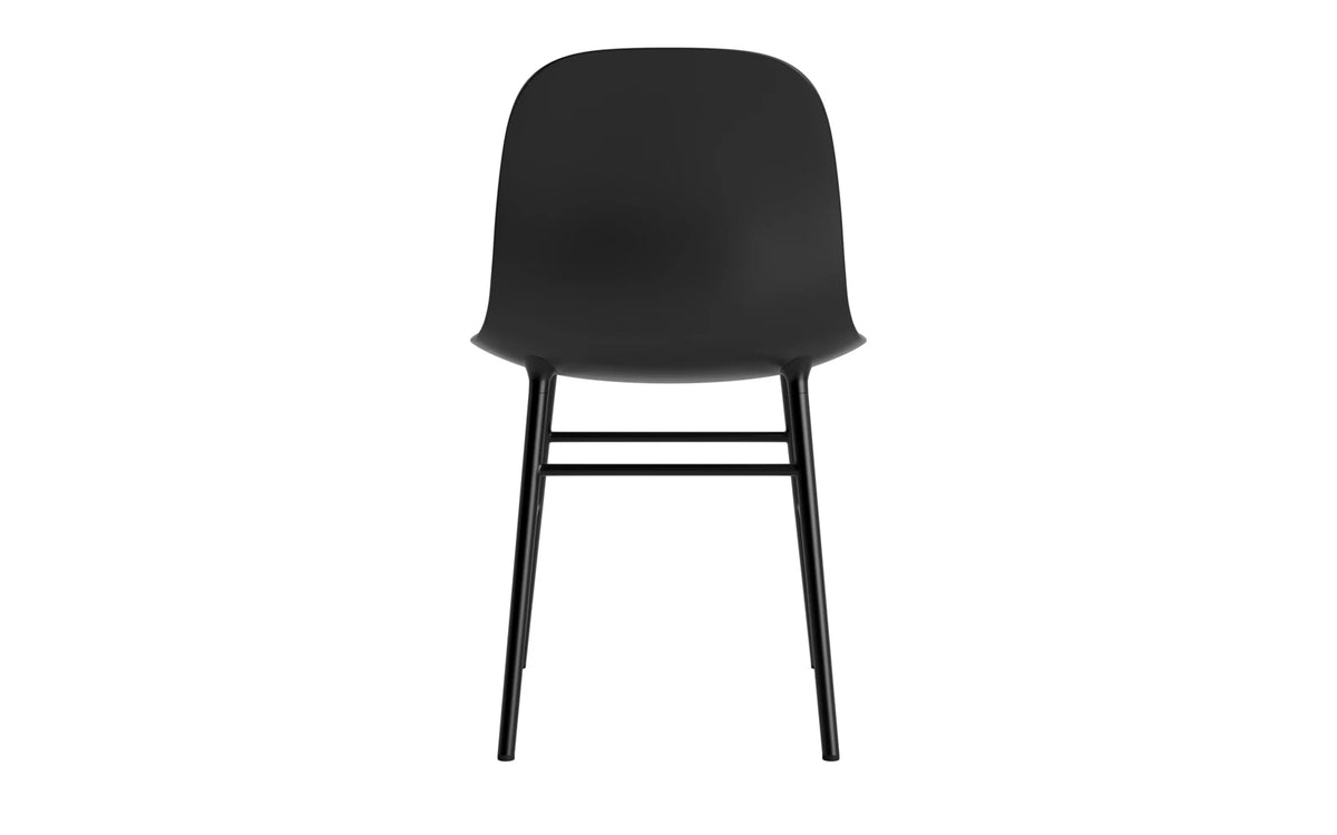 Form Stuhl in Schwarz mit Stahl präsentiert im Onlineshop von KAQTU Design AG. Stuhl ist von Normann Copenhagen