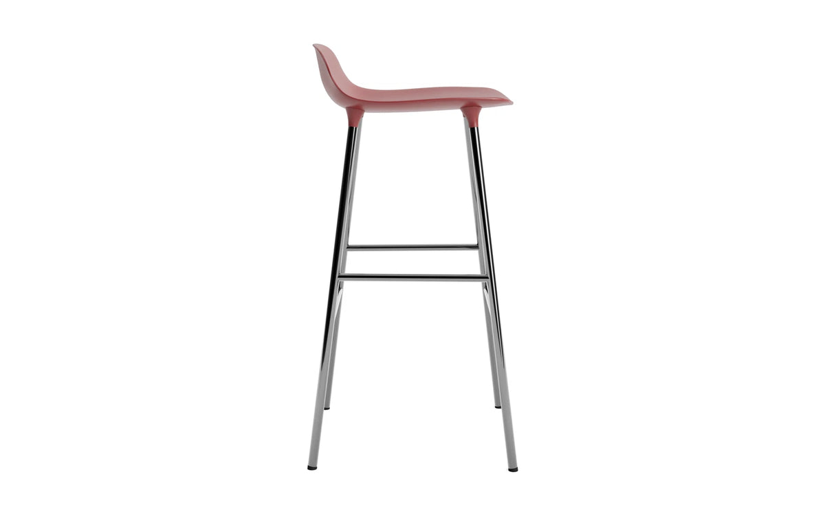 Form Barhocker in Rot präsentiert im Onlineshop von KAQTU Design AG. Barstuhl ist von Normann Copenhagen