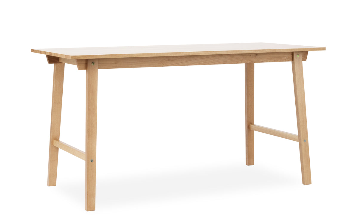 Slice Stehtisch vol. 2 90x200 cm Eiche in Stehtisch 90x200 präsentiert im Onlineshop von KAQTU Design AG. Hochtisch ist von Normann Copenhagen