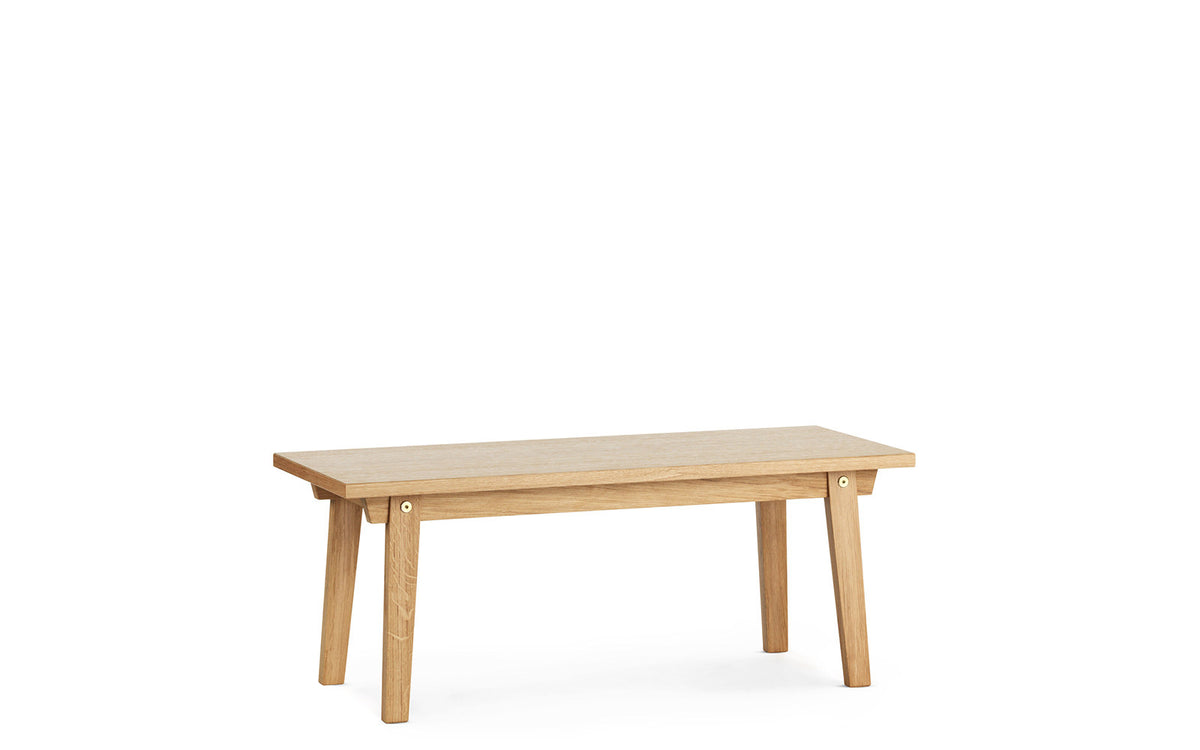 Slice Couchtisch vol. 2 42x100 cm Eiche in Couchtisch 42x100 präsentiert im Onlineshop von KAQTU Design AG. Couchtisch ist von Normann Copenhagen