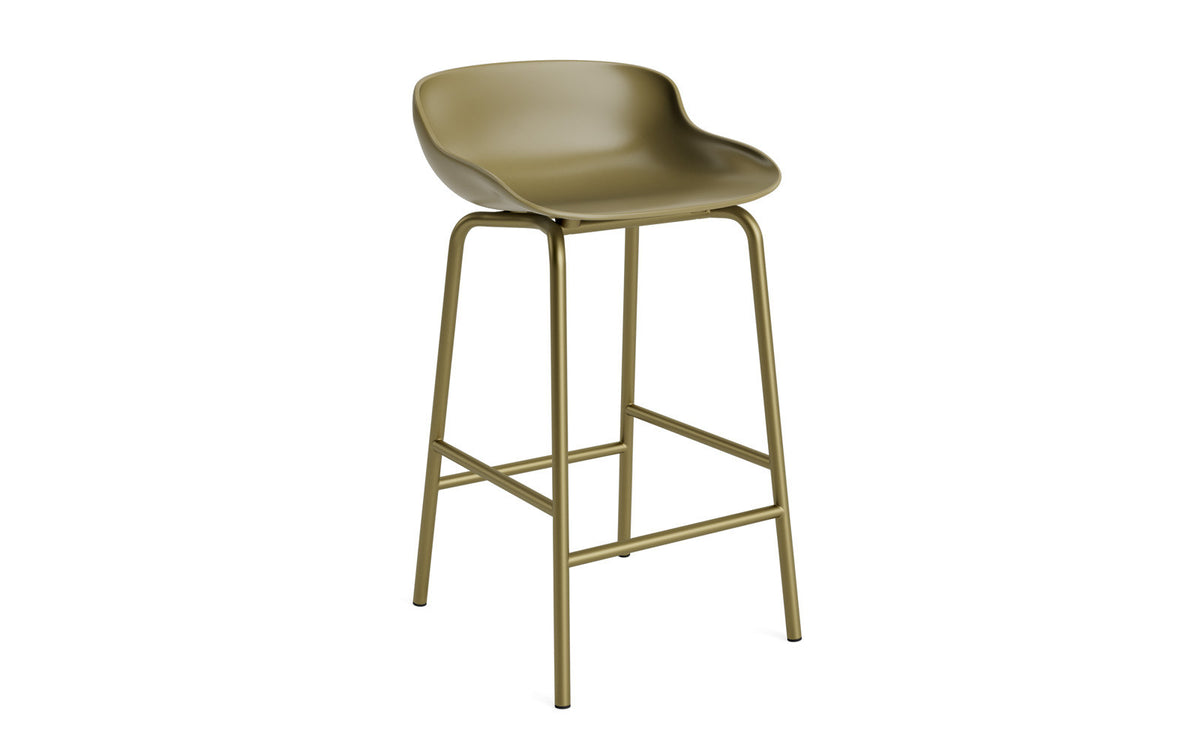 Hyg Barhocker in Olive präsentiert im Onlineshop von KAQTU Design AG. Barhocker ist von Normann Copenhagen