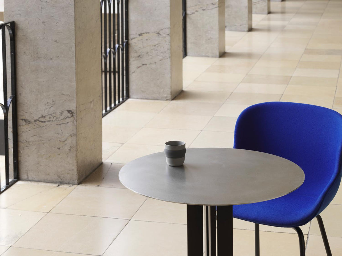 Scala Cafétisch 70x70 cm in  präsentiert im Onlineshop von KAQTU Design AG. Esstisch ist von Normann Copenhagen