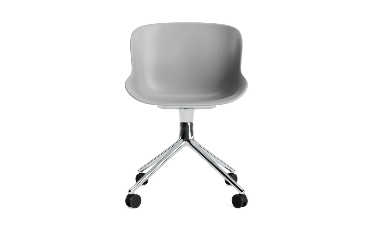 Hyg Drehstuhl 4W Aluminium/grau in Grau präsentiert im Onlineshop von KAQTU Design AG. Drehstuhl ist von Normann Copenhagen