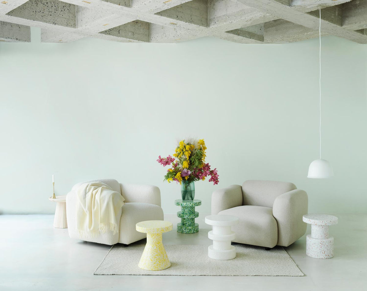 Bit Hocker Stack in Grün präsentiert im Onlineshop von KAQTU Design AG. Hocker ist von Normann Copenhagen