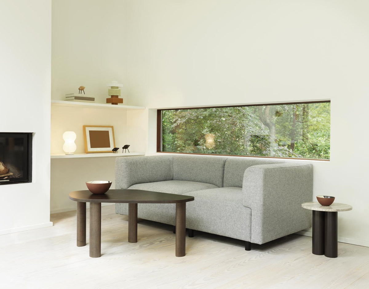 Puff Tischlampe Twist Weiss in  präsentiert im Onlineshop von KAQTU Design AG. Tischleuchte ist von Normann Copenhagen