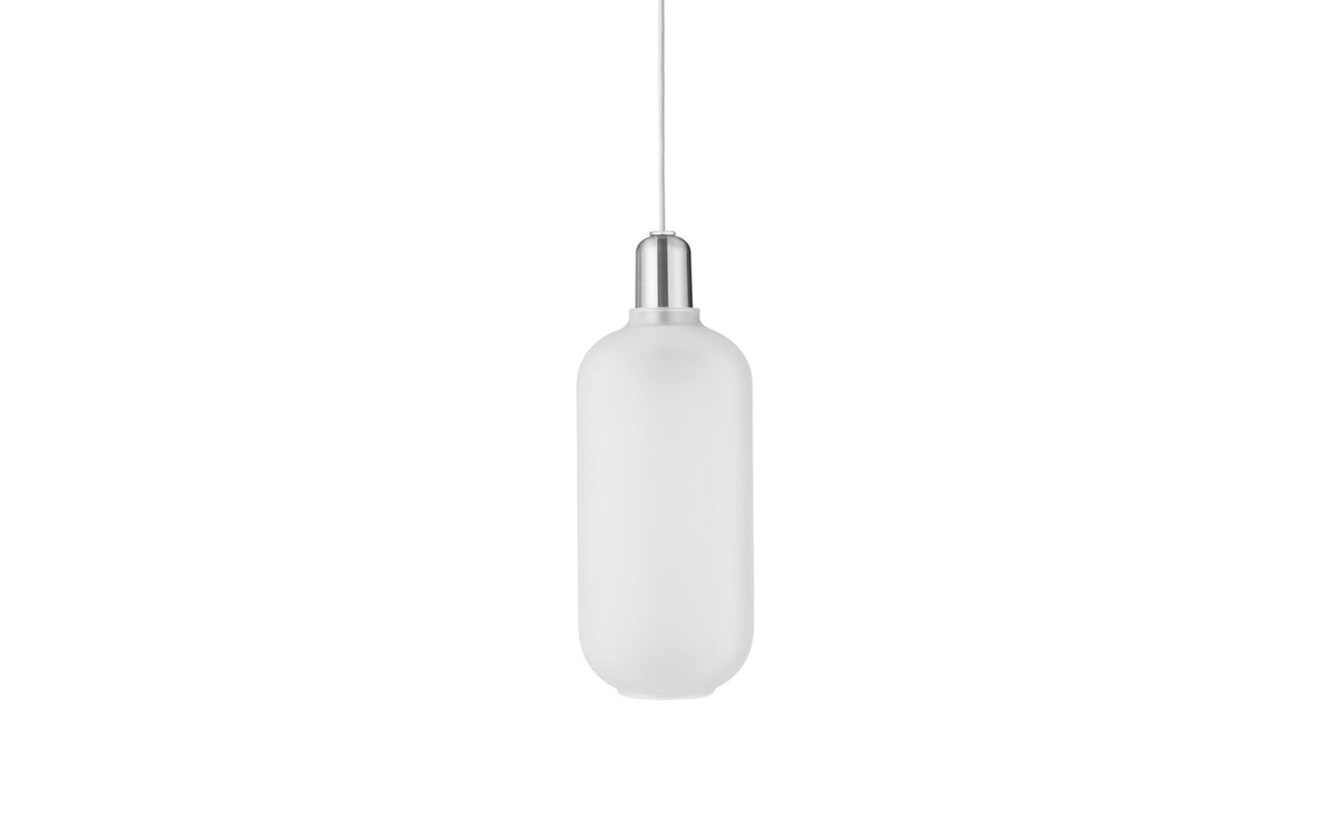 Amp Lampe gross EU Matt/Weiss in Matt/Weiss präsentiert im Onlineshop von KAQTU Design AG. Pendelleuchte ist von Normann Copenhagen