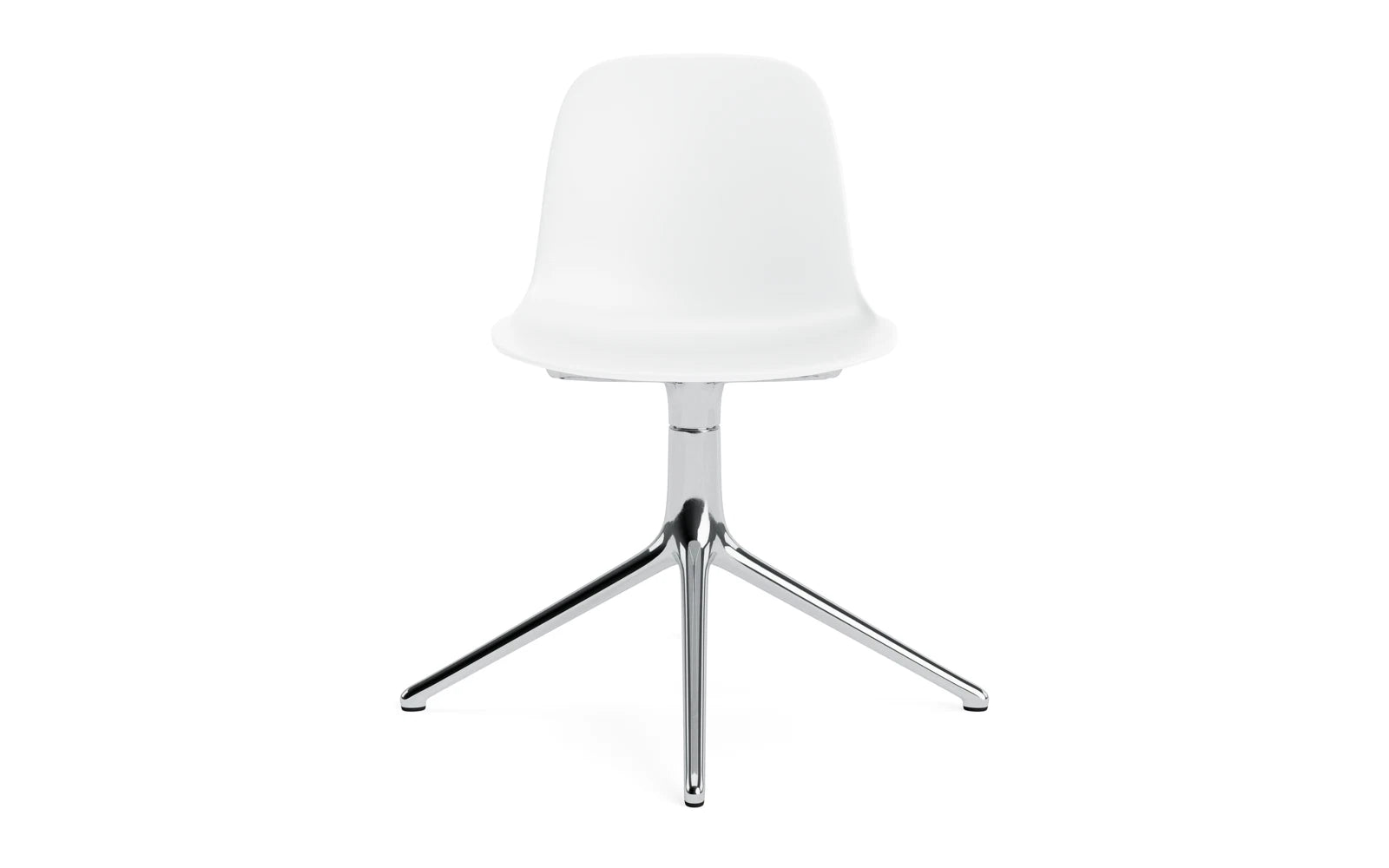 Eleganter Form Drehstuhl von Normann Copenhagen: Maskulines Design, vielseitig einsetzbar, individuell anpassbar.