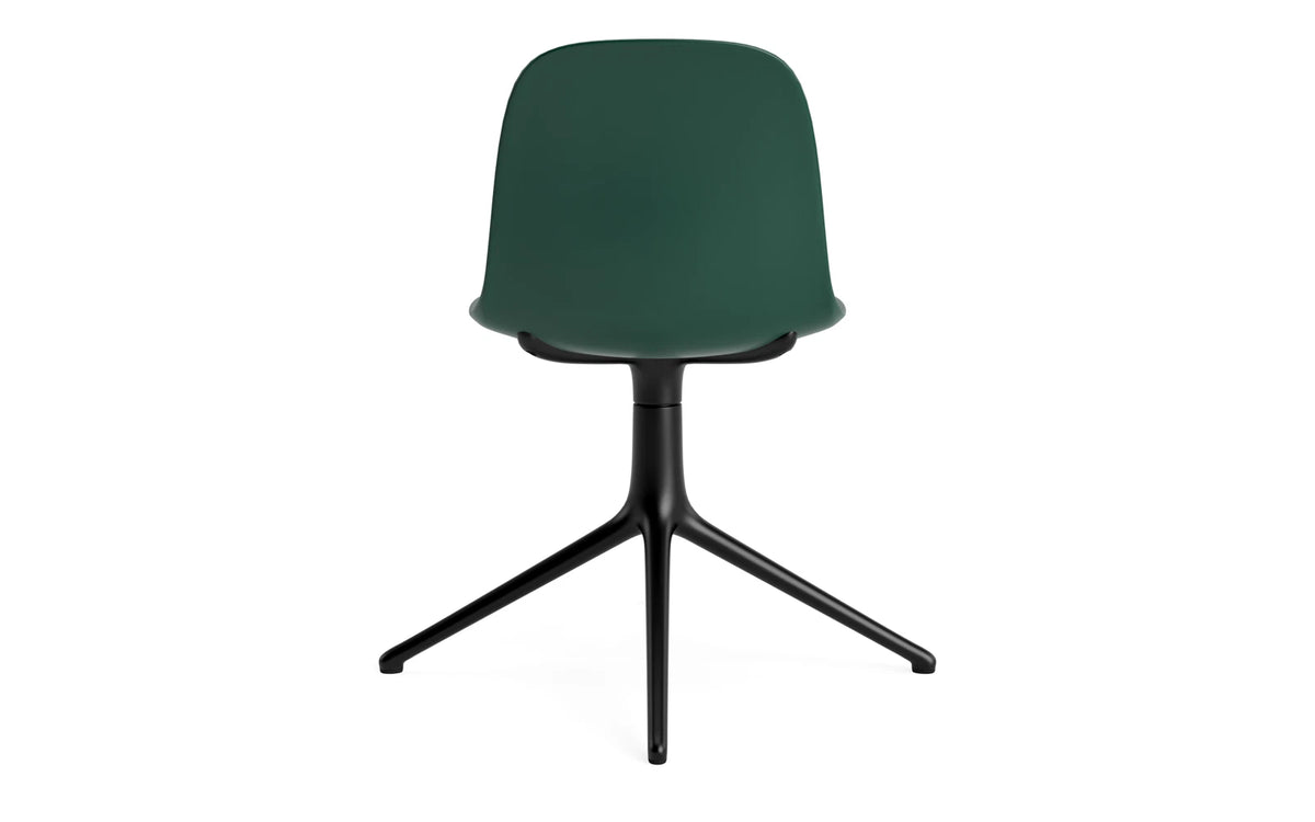 Form Drehstuhl in Grün präsentiert im Onlineshop von KAQTU Design AG. Dreh-Schalenstuhl ist von Normann Copenhagen