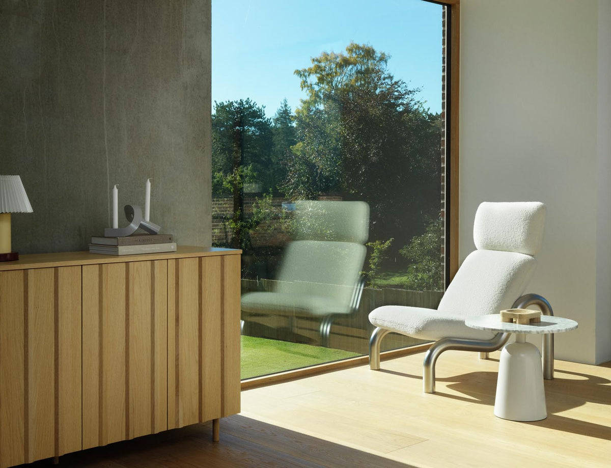 Rib Sideboard in Warmes schwarz präsentiert im Onlineshop von KAQTU Design AG. Sideboard ist von Normann Copenhagen