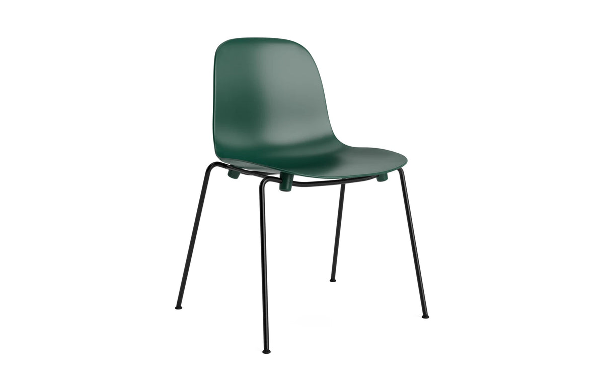 Form Stapelstuhl in Grün präsentiert im Onlineshop von KAQTU Design AG. Stuhl ist von Normann Copenhagen