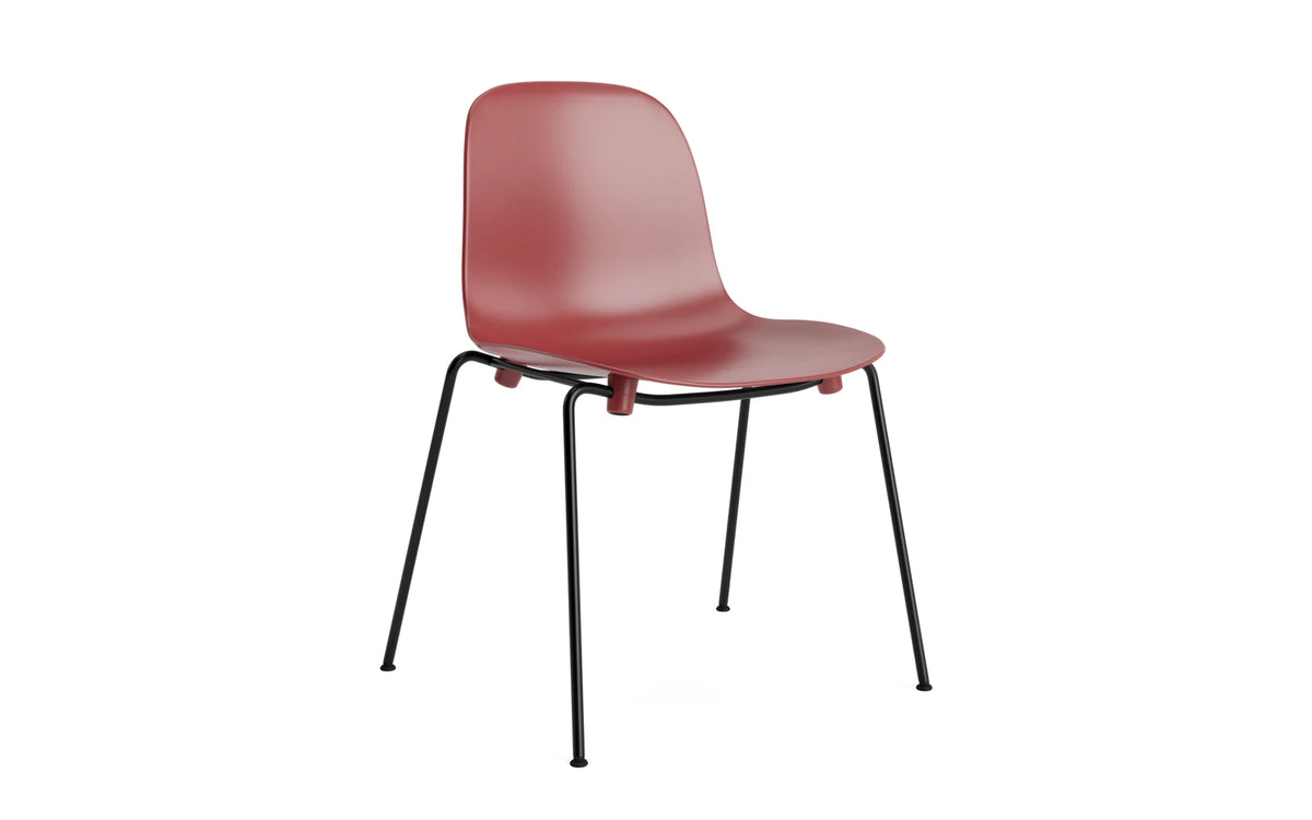 Form Stapelstuhl in Rot präsentiert im Onlineshop von KAQTU Design AG. Stuhl ist von Normann Copenhagen