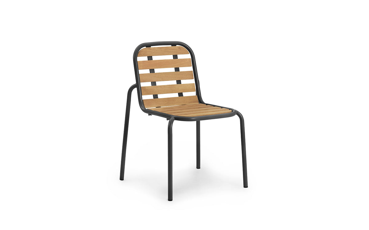Vig Robinia Stuhl in Schwarz präsentiert im Onlineshop von KAQTU Design AG. Gartenstuhl ist von Normann Copenhagen
