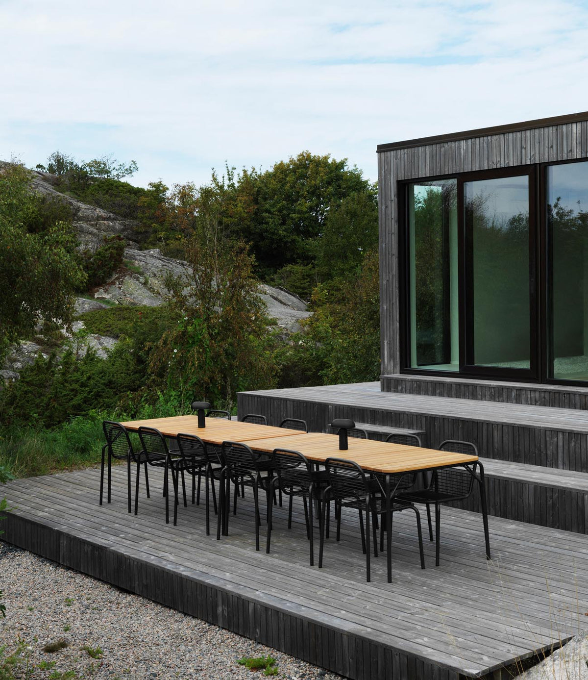 Vig Robinia Tisch in  präsentiert im Onlineshop von KAQTU Design AG. Gartentisch ist von Normann Copenhagen