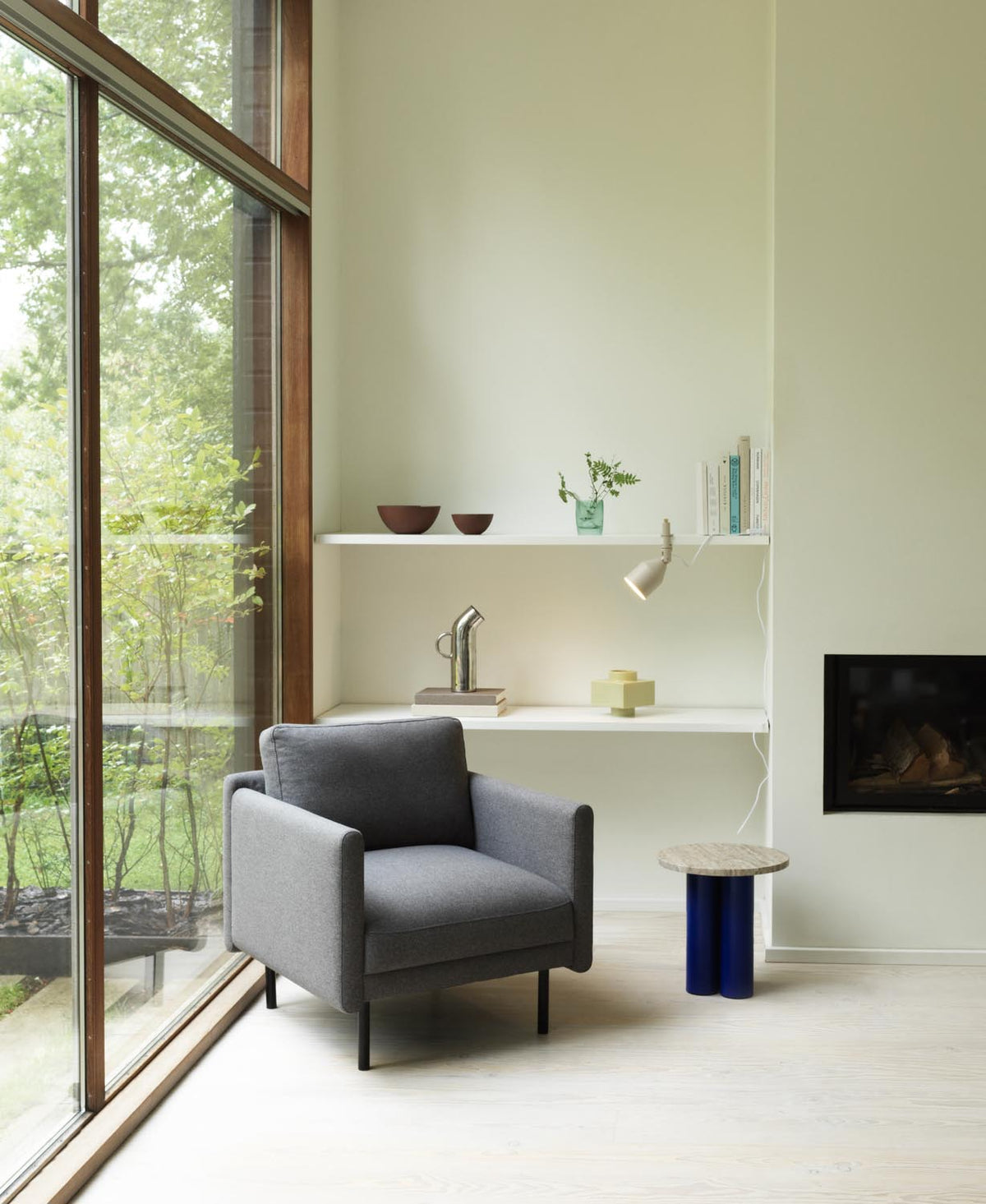 Rar Loungesessel in Re-born Dunkelgrau präsentiert im Onlineshop von KAQTU Design AG. Sessel mit Armlehnen ist von Normann Copenhagen